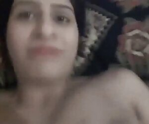 Kızıl saçlı, sevgilisi, büyük göt olgun milf sex ve kedi