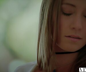Amatör anne çıplak üzerinde mature xxx film döküm kanepe