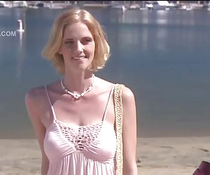 Sophia mature klasik porno Leone kedi ile bir mor vibratör